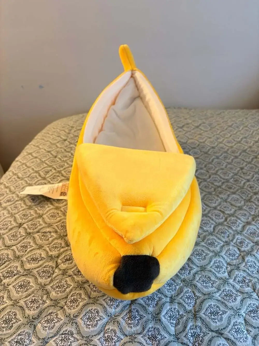 Banana Pet Bed (Viral Aldi)